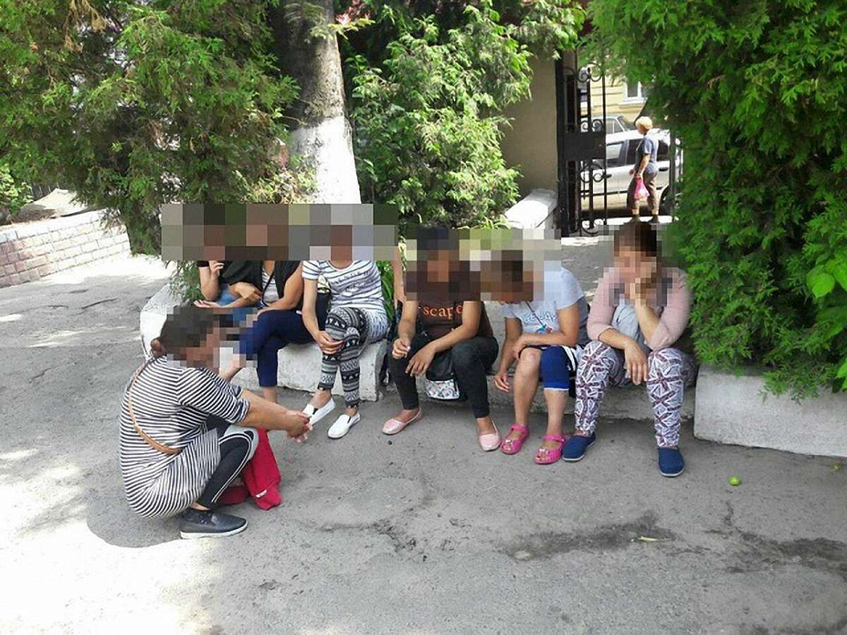 Львівські патрульні затримали на гарячому мешканку Закарпаття, яка намагалася обікрасти іноземку