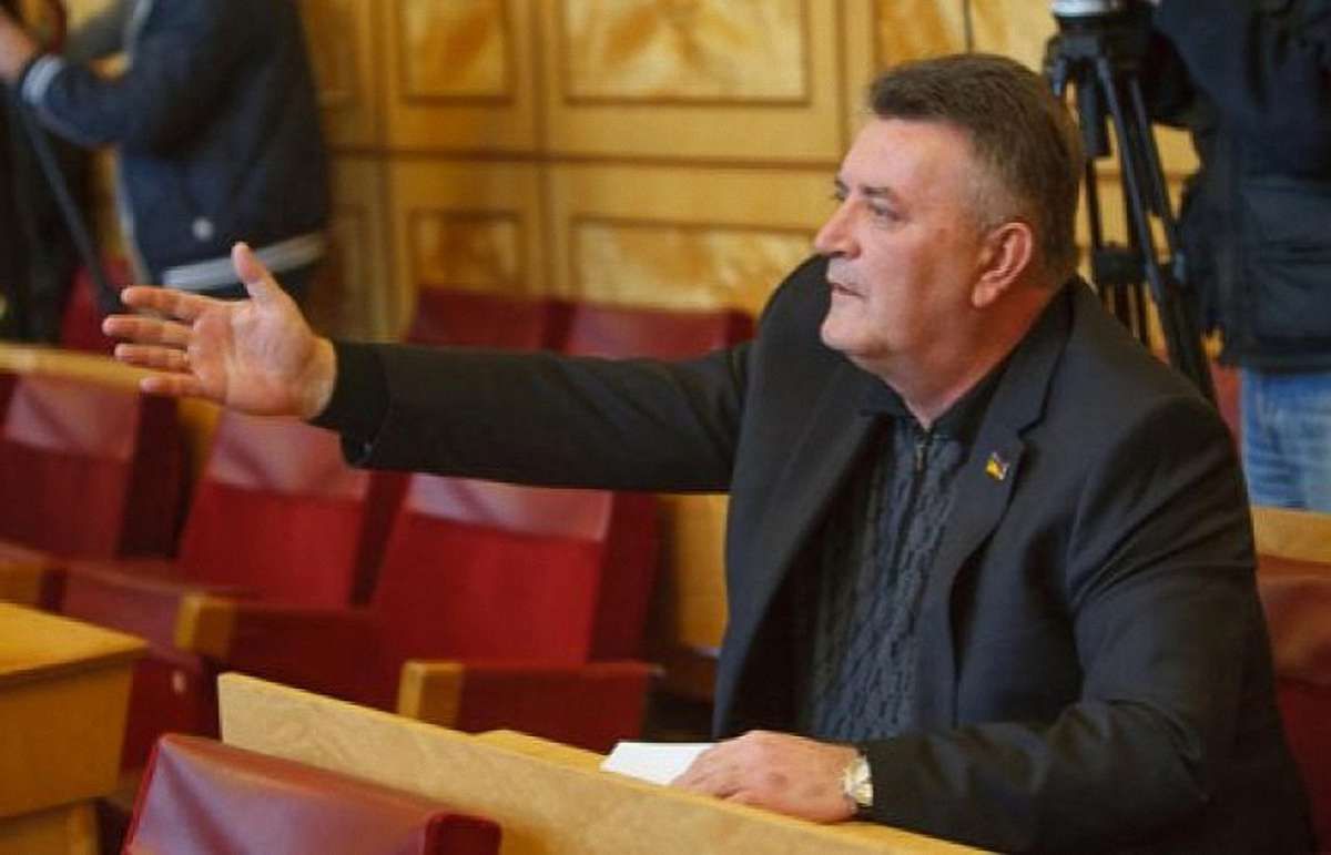 Колишній очільник міліції Закарпаття та Вінниччини зібрався на ЧС в Росію