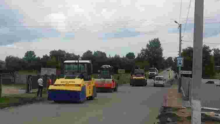 Через ремонт дороги на три дні обмежено рух транспорту через село Лішня на Дрогобиччині 