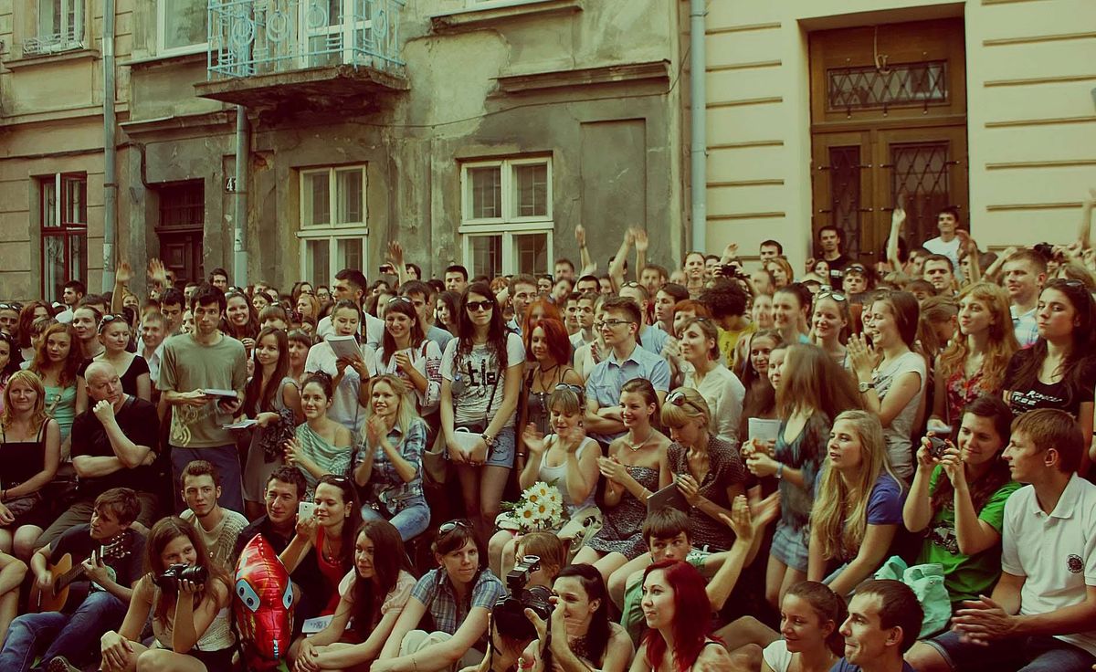 Свято музики, зустріч хіпі і фільм на підтримку Сенцова