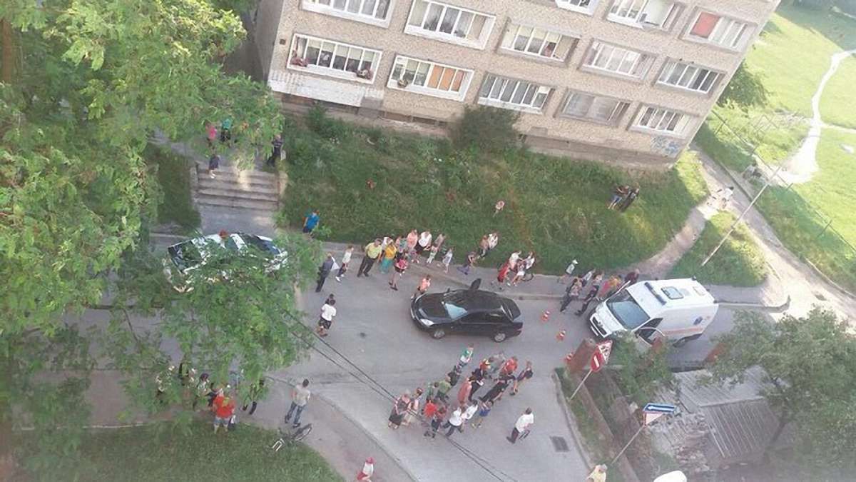 На вул. Полтави у Львові автомобіль збив 10-річного хлопчика