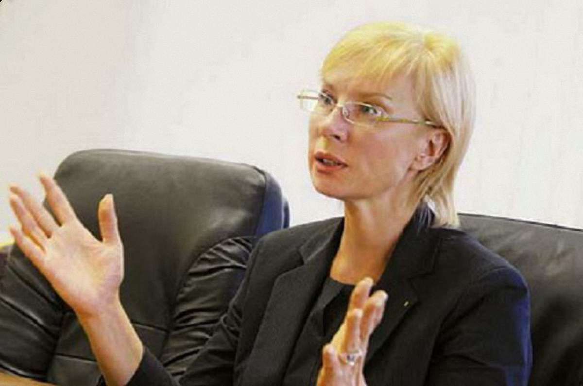 Росія не дозволила Денісовій навіть розмову з Сенцовим по скайпу