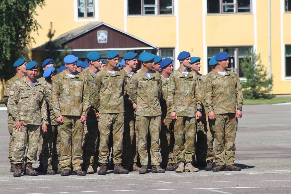 Центром Львова урочисто пройдуть близько тисячі військових, які повернулись зі Сходу
