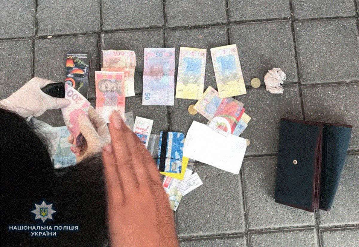 У Львові затримали двох наркоділків за збут метадону