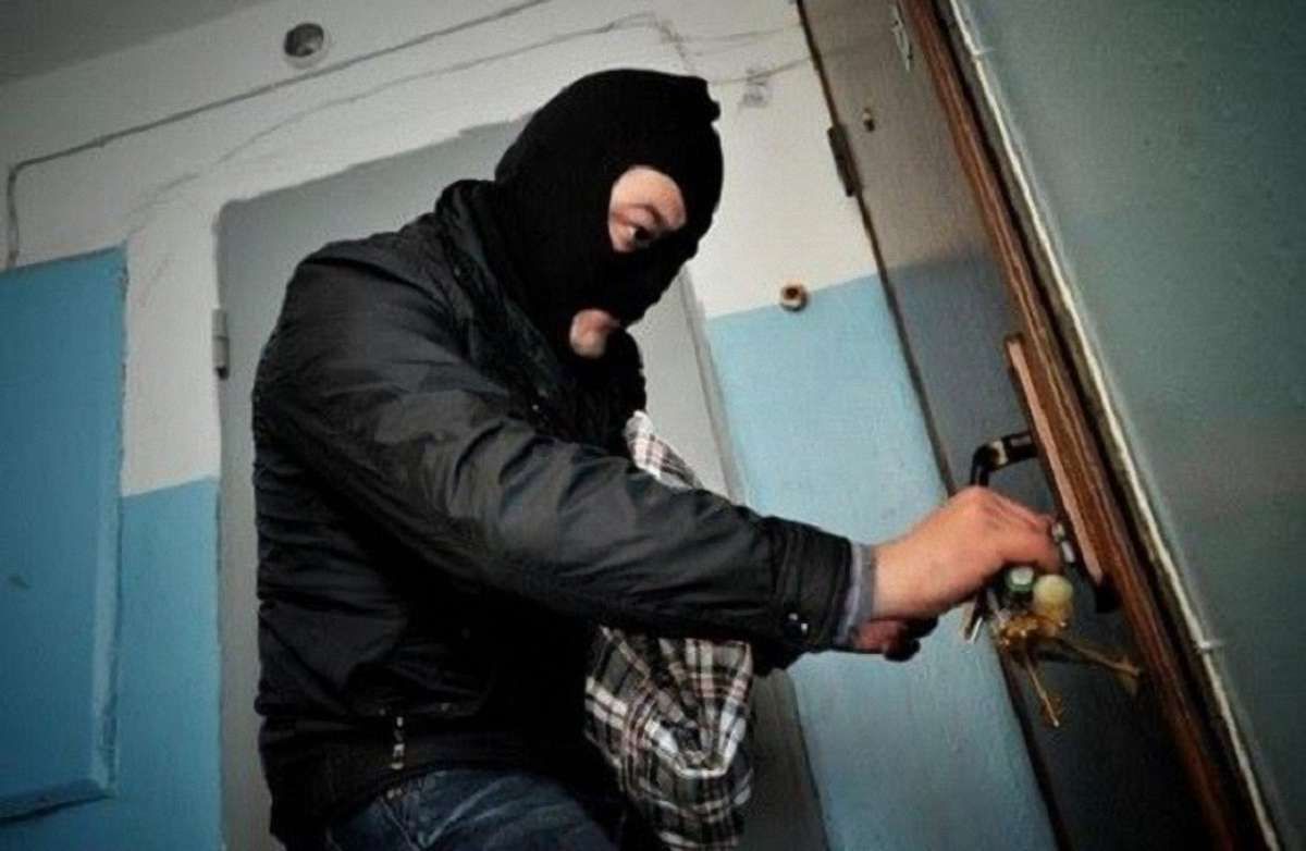 Поліцейські затримали львів’янина, причетного до вчинення понад шести десятків крадіжок