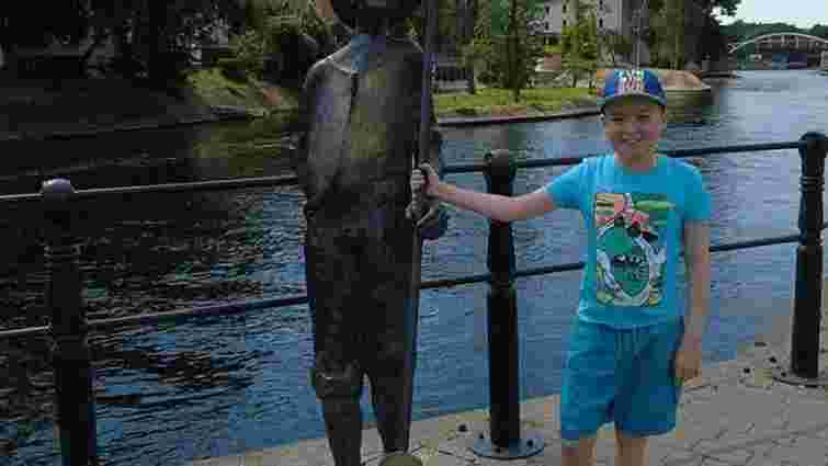 11-річний Олег Казмірук з Червонограда після пересадки кісткового мозку повернувся додому