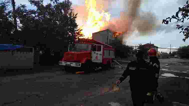 Масштабна пожежа сталася на спиртовій базі у Тернопільській області
