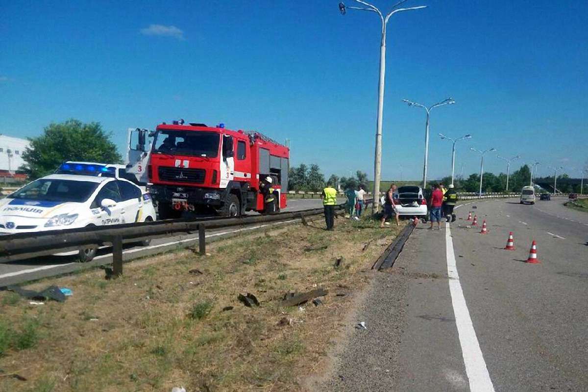 Троє людей загинули в ДТП на Дніпропетровщині