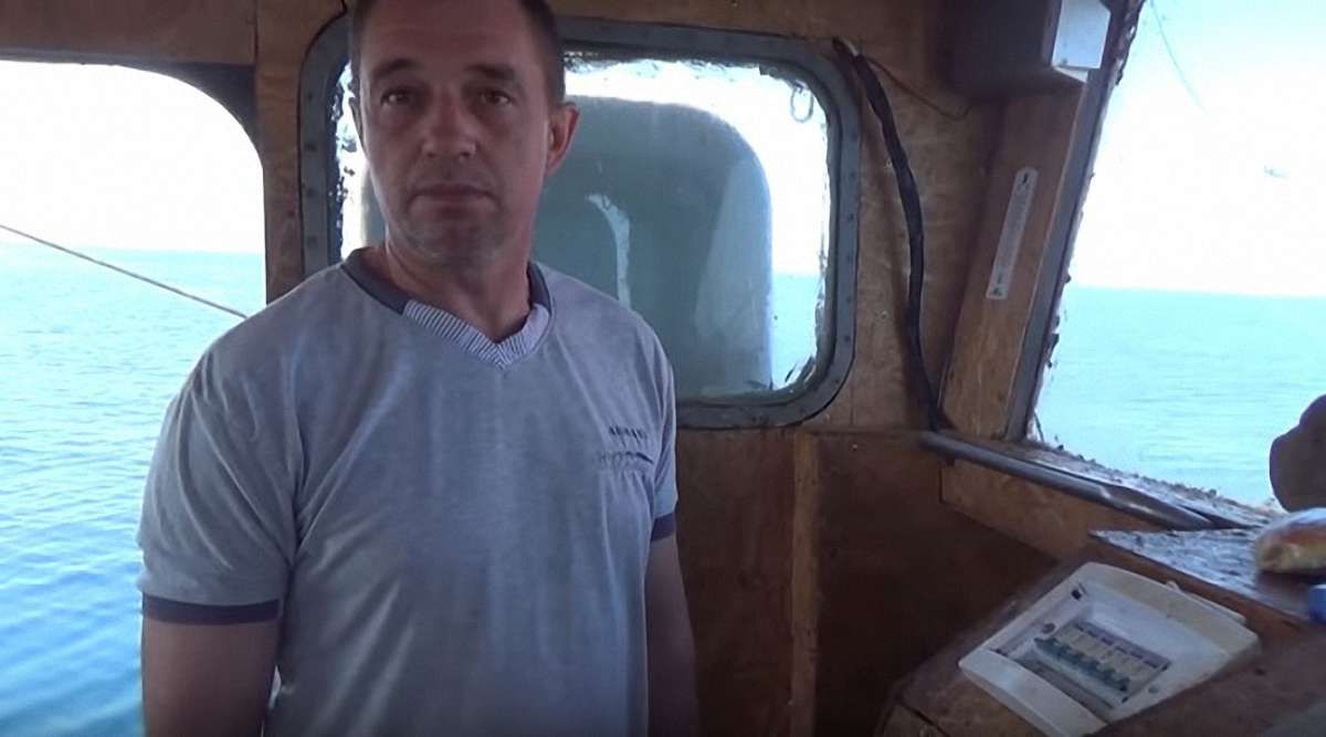 Затримані біля окупованого Криму моряки українського судна відмовилися від їжі