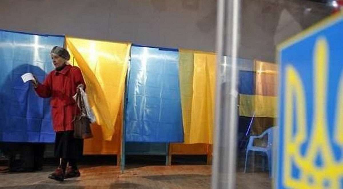 Соціологи прогнозують, що у другому турі виборів президента зустрінуться Тимошенко та Гриценко