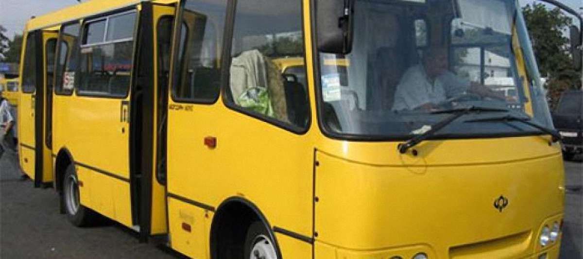 На Львівщині пенсіонер відсудив компенсацію за заборону їхати у маршрутці за пільговою ціною