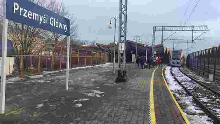 Польська залізниця запустить потяг Перемишль–Берлін через наплив пасажирів з України