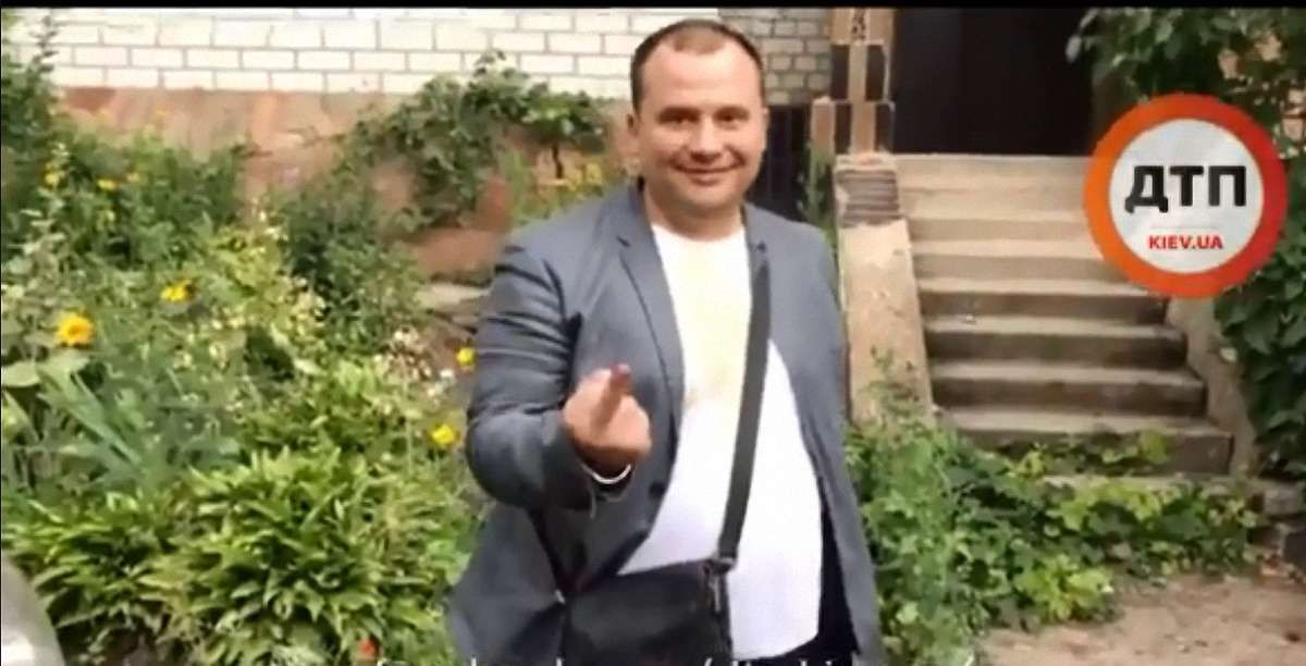 В Києві затримали за кермом нетверезого працівника Верховного суду