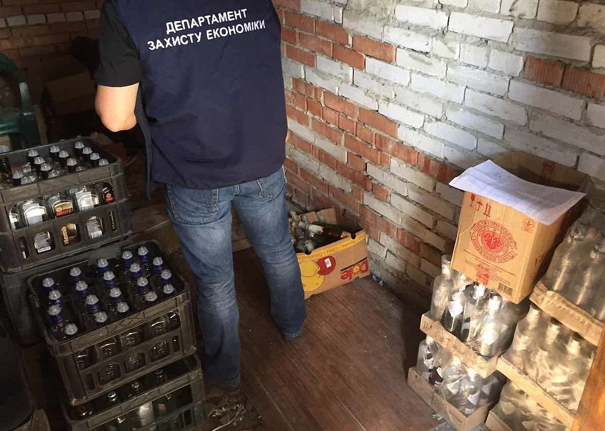 На Львівщині організатора підпільної гуральні засудили до 5 років тюрми