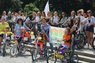 Дівчатка з НРЦ «Джерело» виїхали на жіночий велопарад на велосипедах-візках. Фото дня
