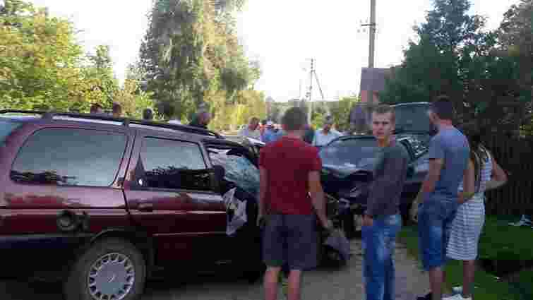 У ДТП в Яворівському районі постраждали семеро людей