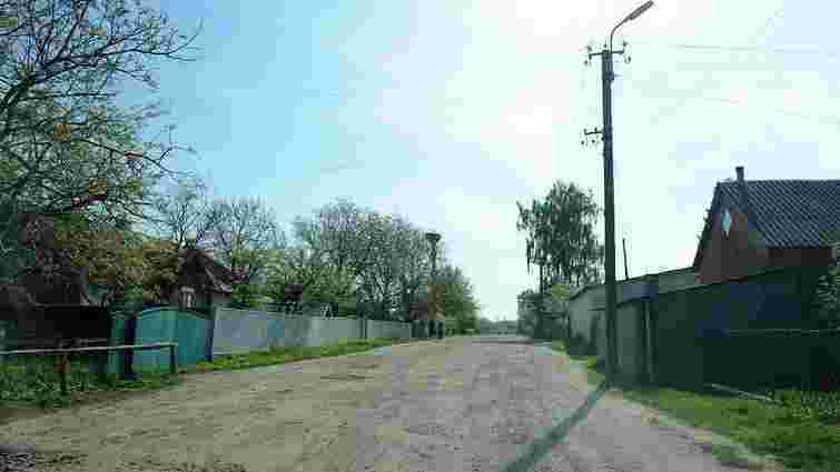  У Кам’янка-Бузькому районі водій ВАЗу на смерть збив брата  на своєму подвір'ї 