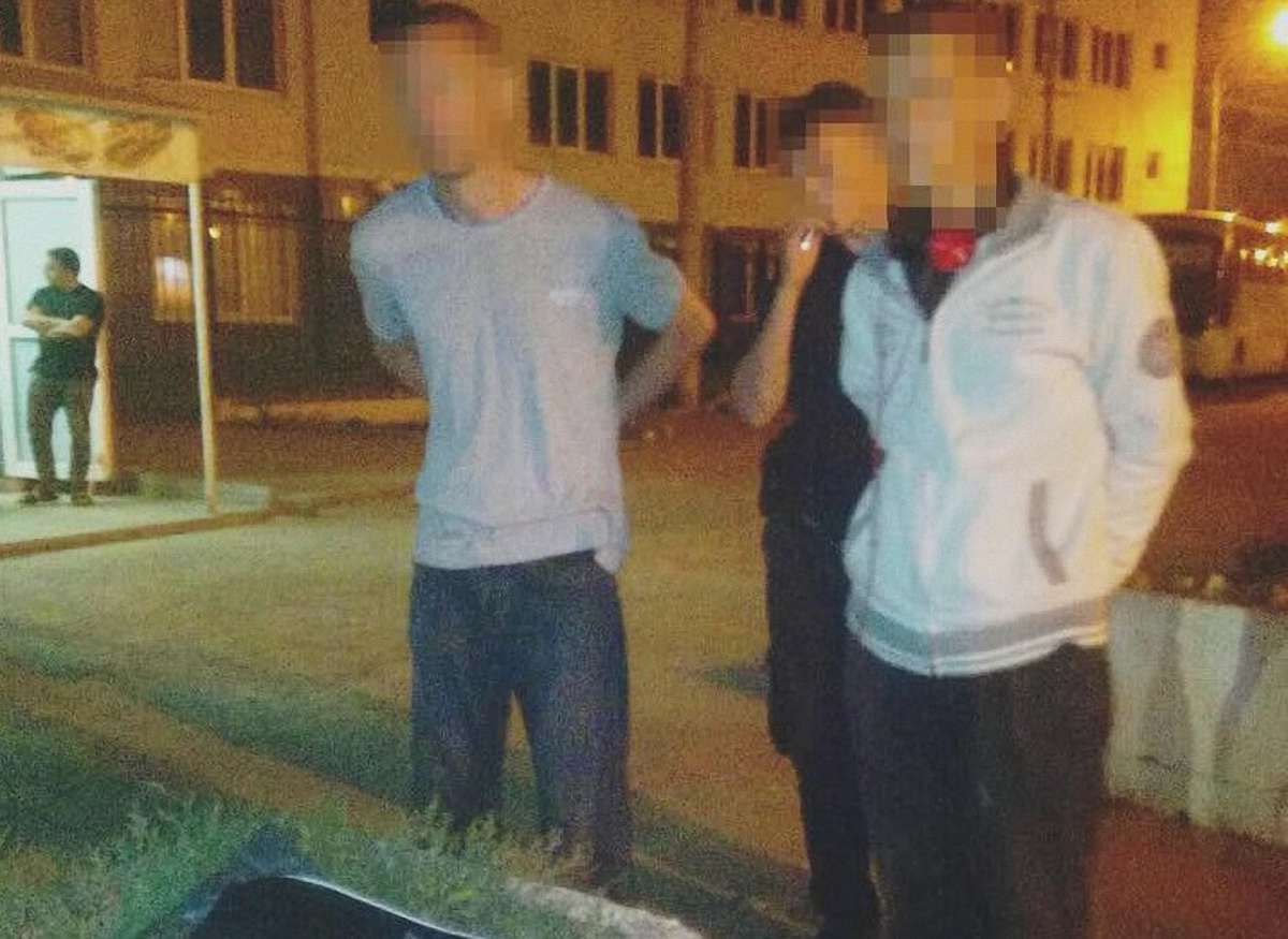 Біля львівського вокзалу затримали гастролерів, які побили і пограбували 30-річного чоловіка