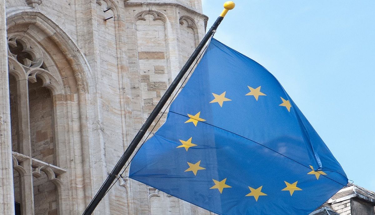 У рейтингу довіри українців Євросоюз випередив Церкву