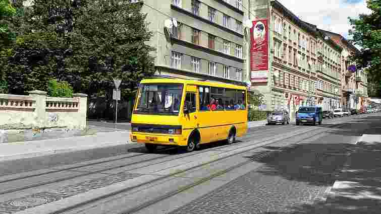 Через ремонт вулиці у Винниках зміняться три львівські автобусні маршрути