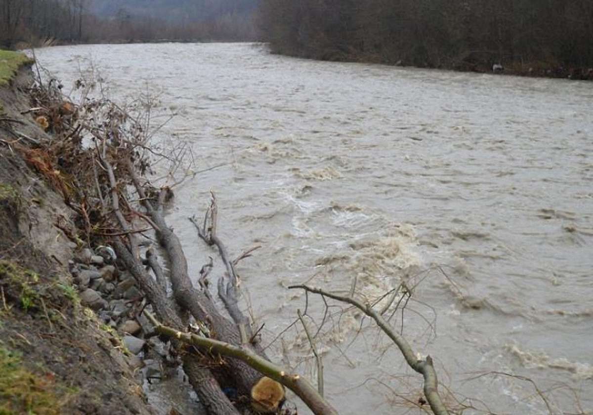 Надзвичайники попередили про можливість підняття рівня води у річках Львівщини
