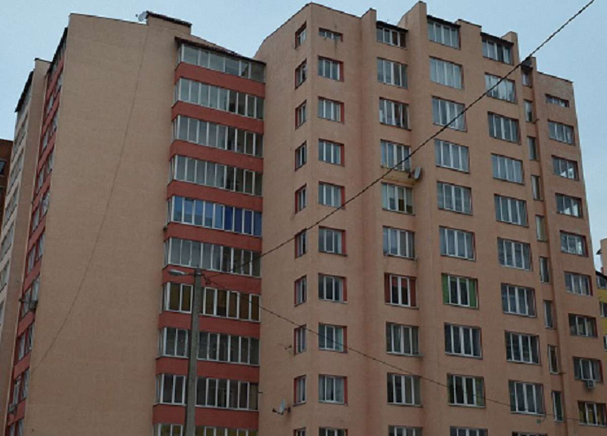 12 львів’ян звернулись до суду після купівлі квартир у незаконній багатоповерхівці