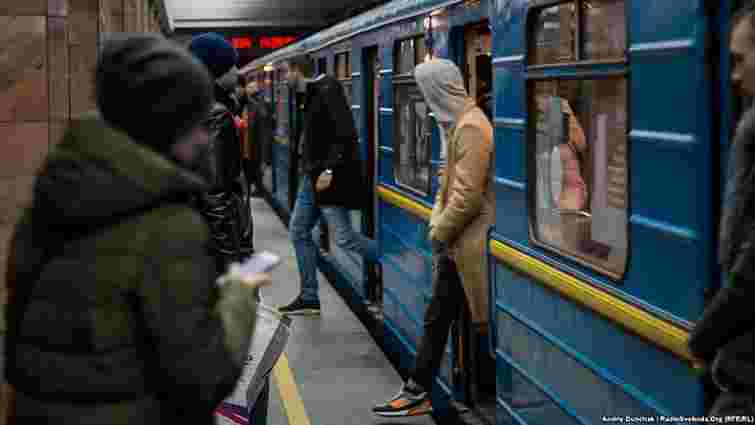 Пасажири київського метро купили майже 6 млн поїздок за день до подорожчання