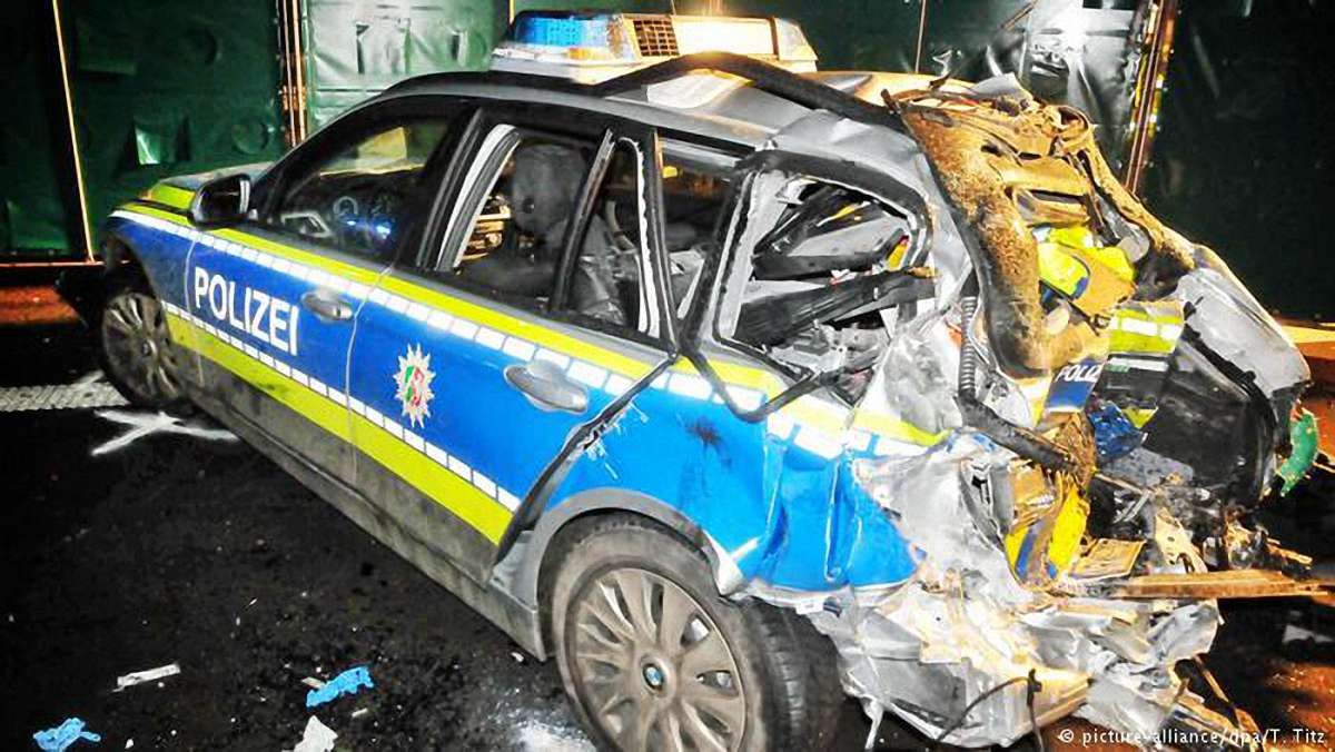 В Німеччині засудили українця, який п’яним наїхав на поліцейських