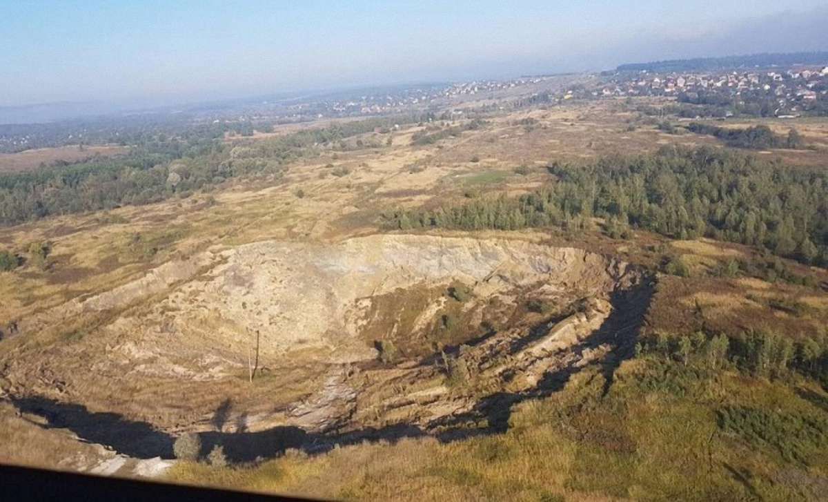 Водогін у Стебнику перенесуть із зони карстового провалля