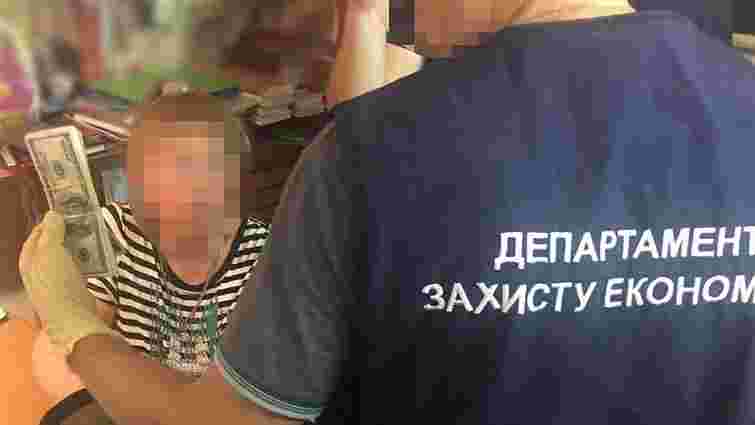 Декан одного з одеських вишів вимагала хабар за «допомогу зі вступом»