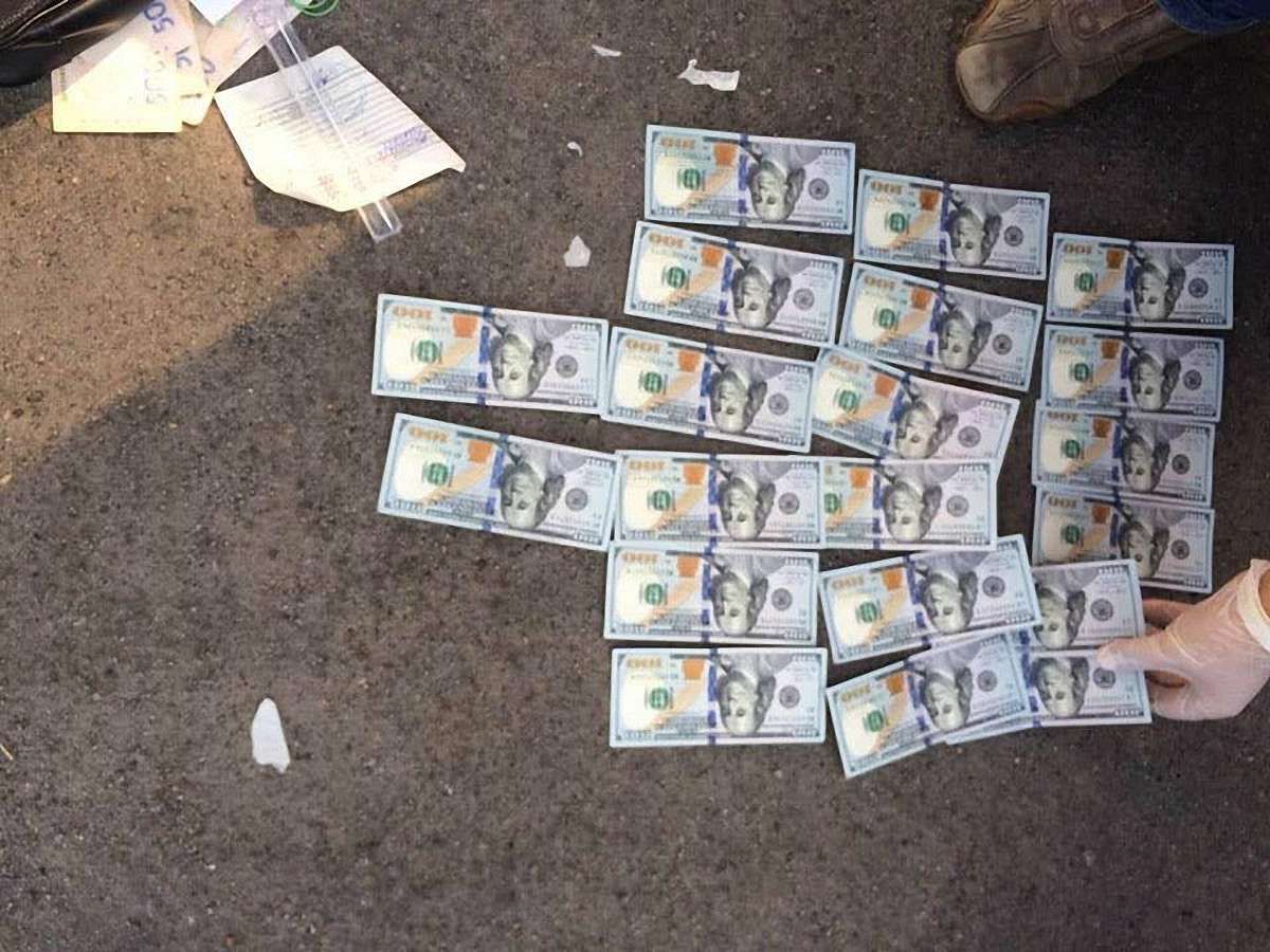 На Запоріжжі заступника міського голови затримали за хабар у $2 тис
