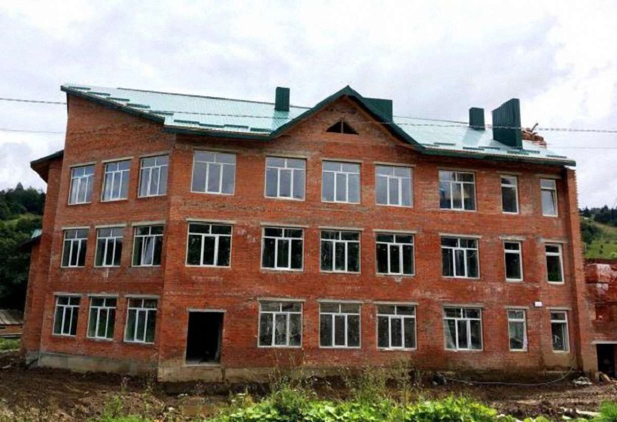 На Сколівщині до початку навчального року збудують нову школу