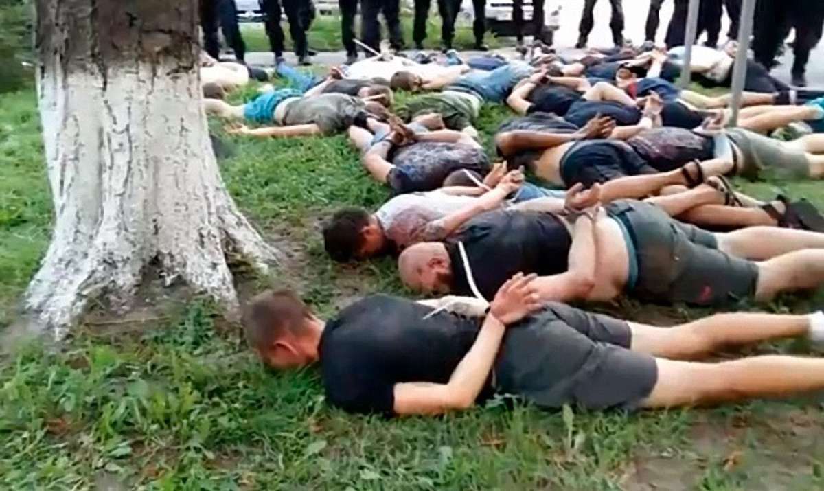 У Конотопі на засіданні міськради сталася масова бійка: є постраждалі та затримані