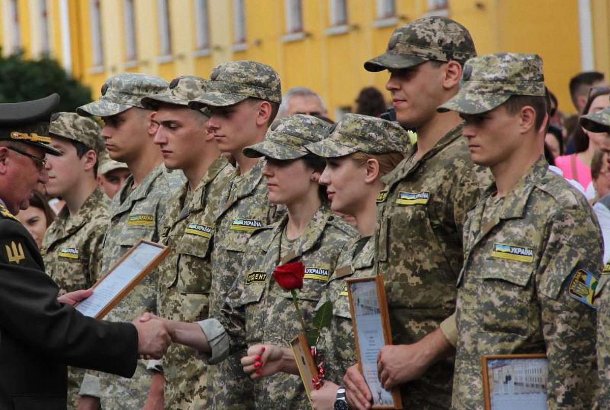 У Львові більше 800 офіцерів запасу урочисто присягнули на вірність українському народові