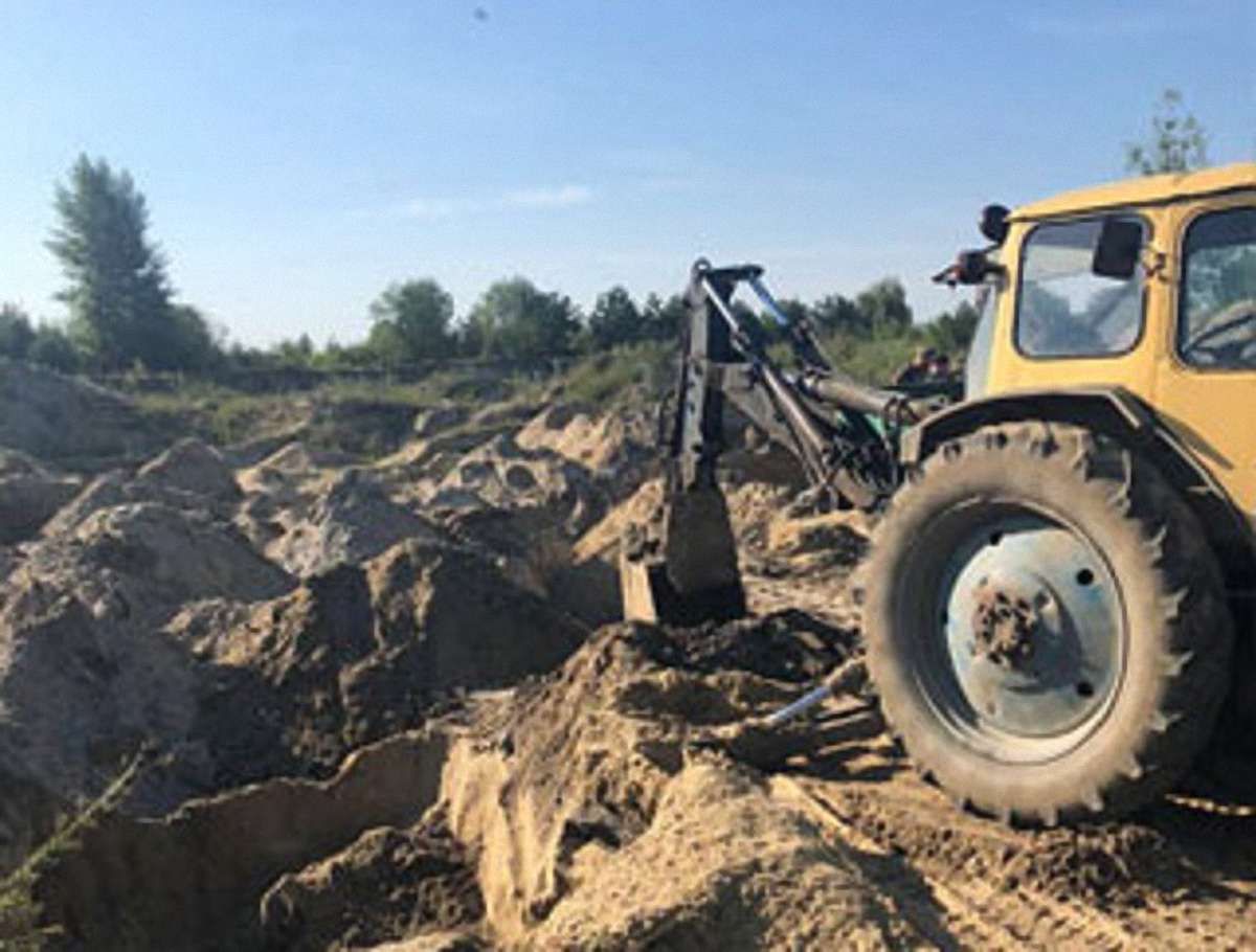 На території орнітологічного заказника на Яворівщині затримали видобувача піску