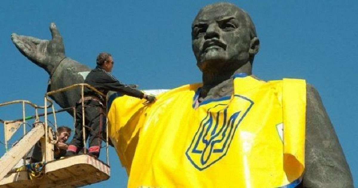 На Одещині знайшли вцілілі пам'ятники Леніну