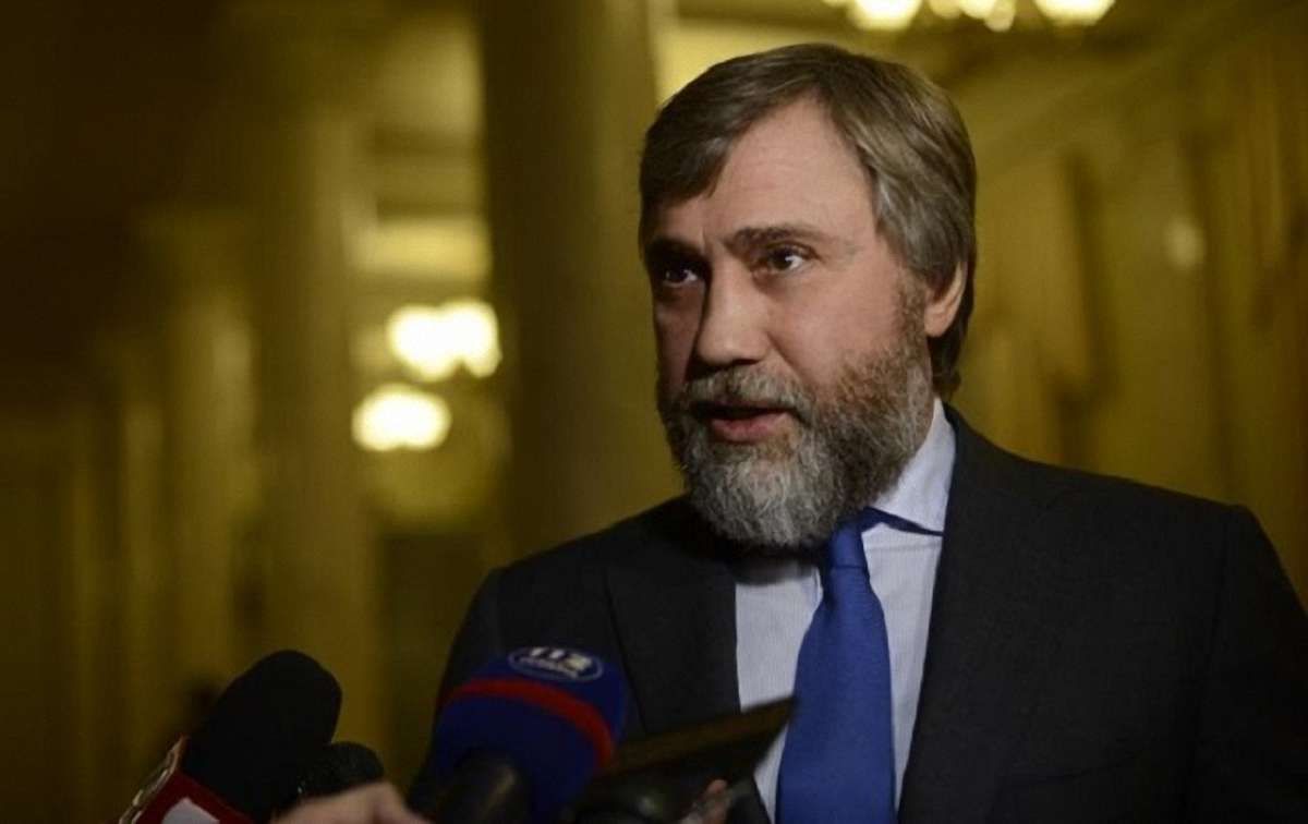 Вадим Новинський показав рішення ДМС про його українське громадянство