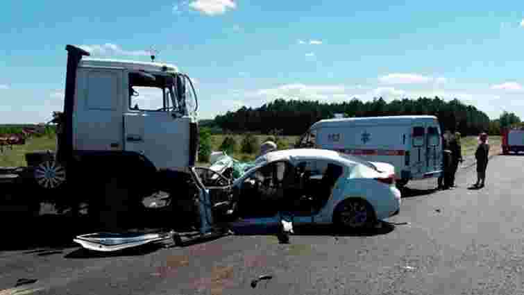 Двоє дітей загинули в ДТП з вантажівкою на Херсонщині