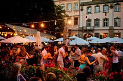 Сніданок довіри, регбійний кубок і танго на Ринку