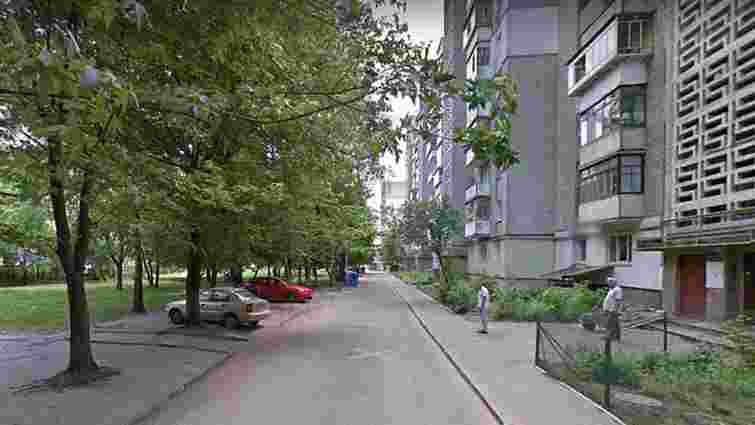 Через пожежу в львівській квартирі 68-річний чоловік отримав опіки, евакуювали 15 мешканців