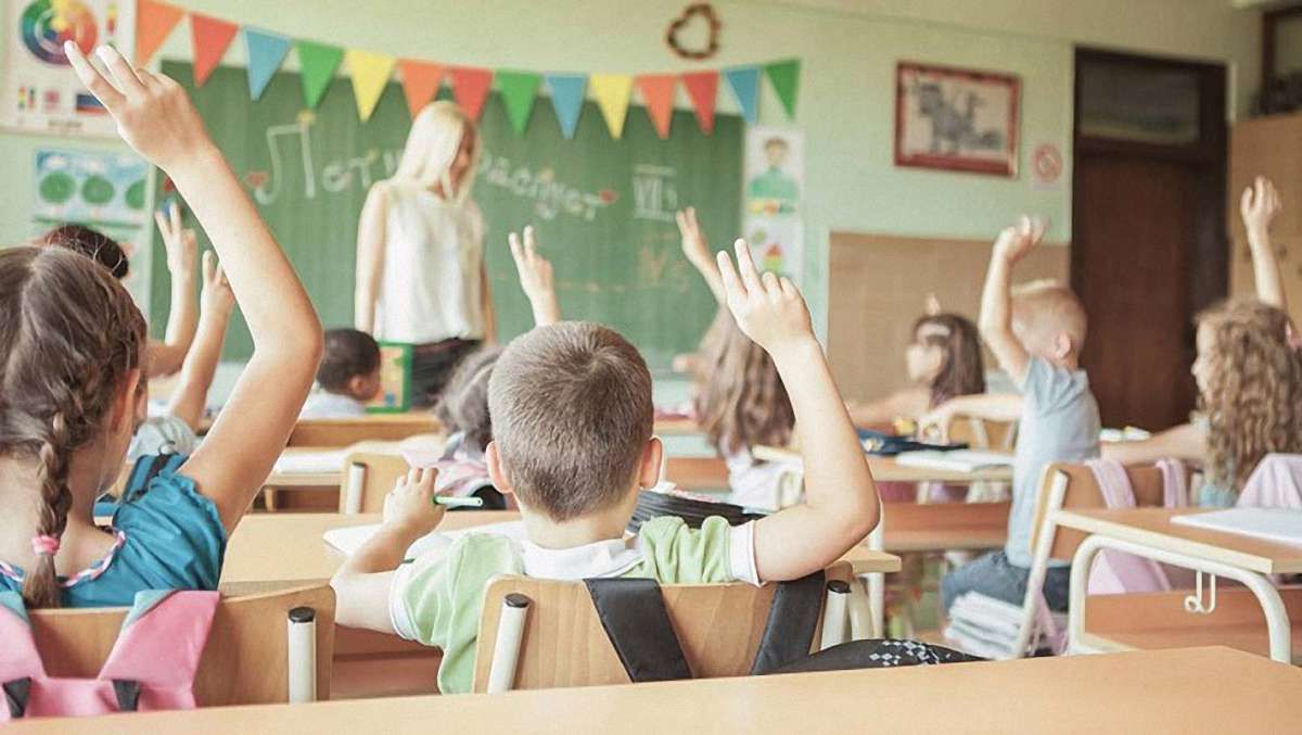 Двоє львів’ян змагаються за звання найкращого вчителя України