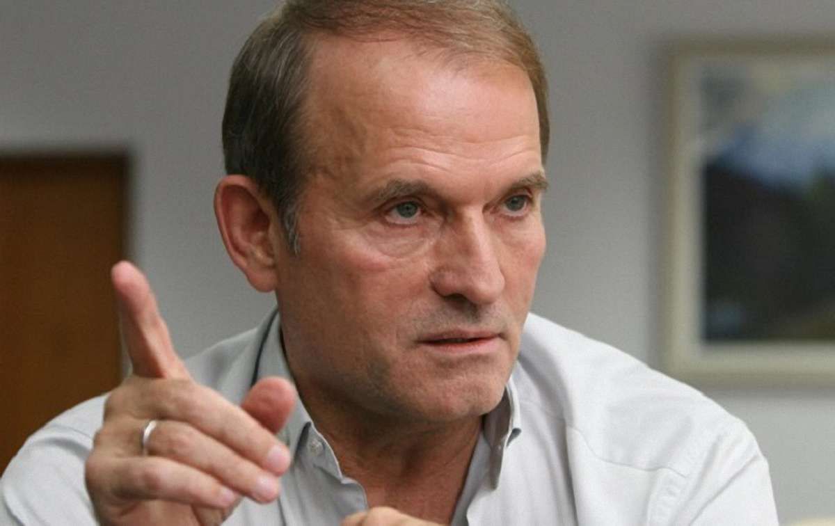 «Схеми» повідомили, що телеканал «112 Україна» перейшов під контроль Медведчука
