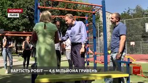 Cадовий розкритикував ремонт дворика на вул. Виговського