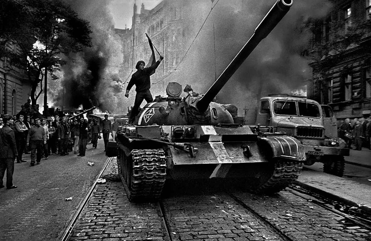 Парламент Чехії визнав вторгнення радянських військ у 1968 році окупацією