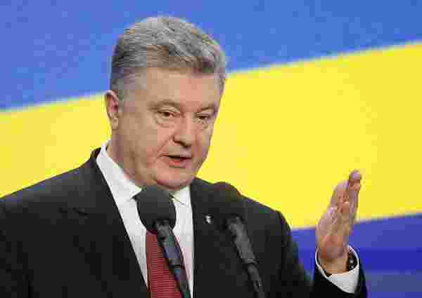 Петро Порошенко вибачився перед українцями за невиконану обіцянку швидко закінчити АТО