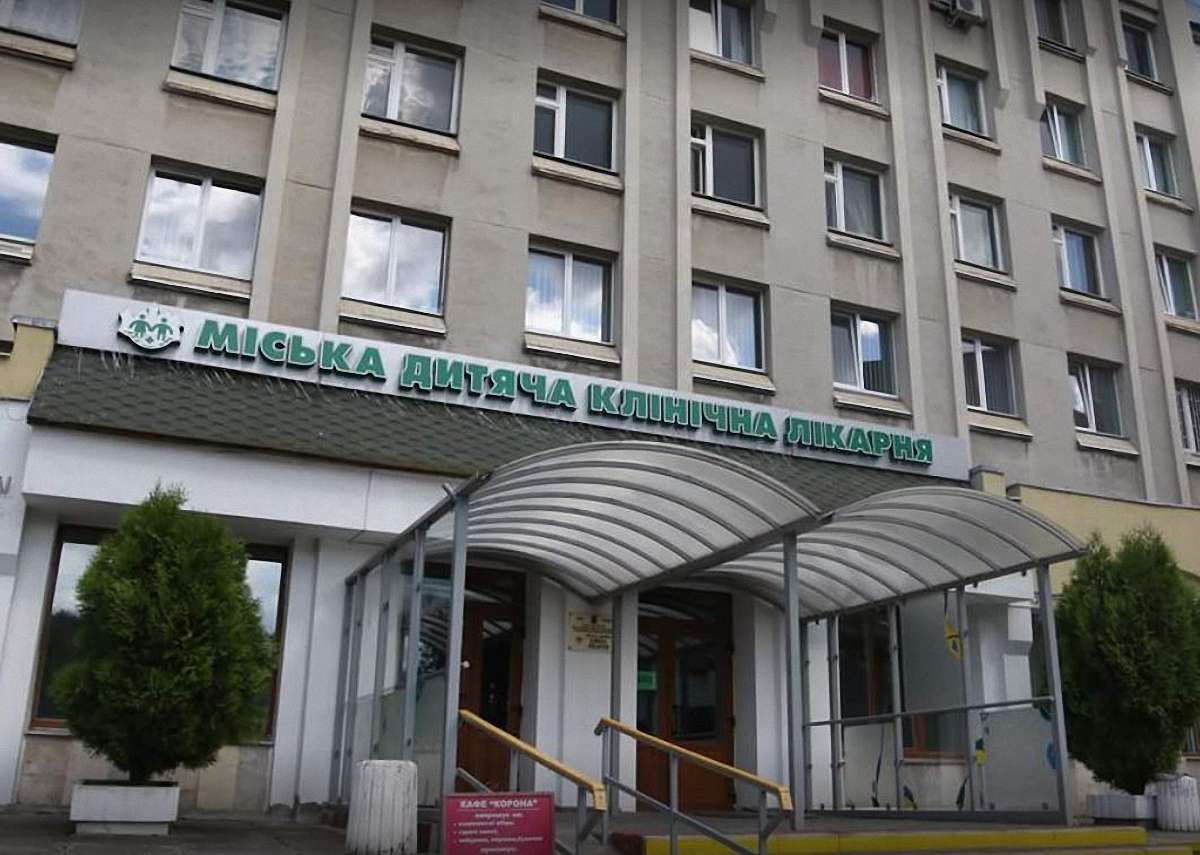 Внаслідок ДТП у Яворівському районі  13-річна дівчинка опинилась в комі
