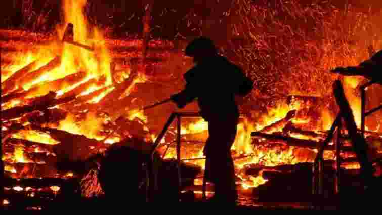 Під час пожежі на території дачного кооперативу в Солонці згорів будинок