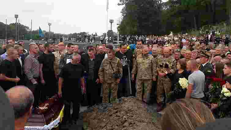 Через обряд поховання  загиблого військового у Львові виник скандал