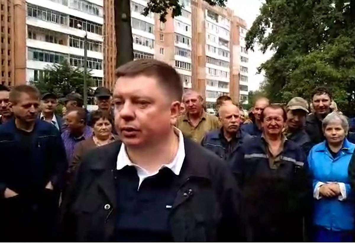 Романа Тимківа звільнили з посади директора Львівського бронетанкового заводу