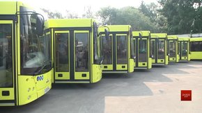 До Львова прибула перша партія нових білоруських автобусів МАЗ